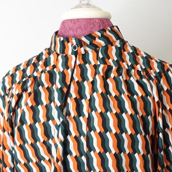 Perfect fall Colors Geometric Print Blouse Size Large - Picture 5 of 7